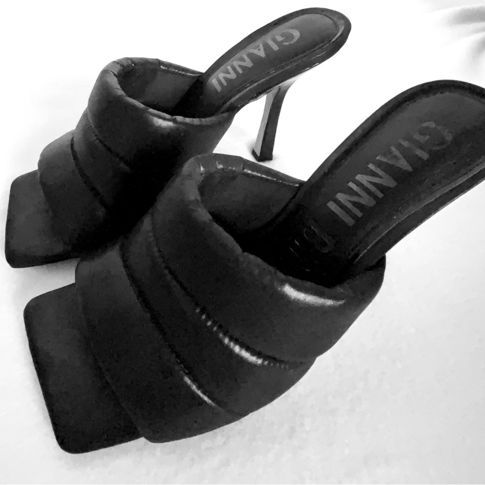 Gianni Bini Black Heels - Gently Used